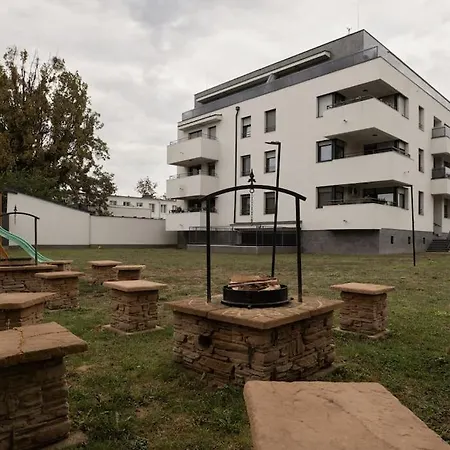 Kv Luxury Debrecen