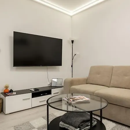 Kv Luxury Apartment